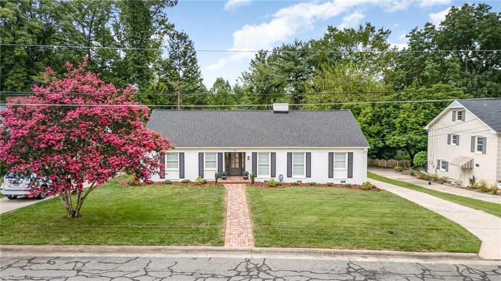 Photo of 608 Rockford Road, Greensboro, NC 27408 (MLS # 1193865)