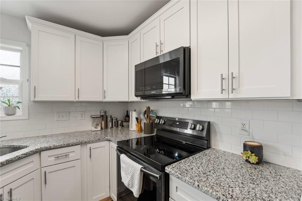 Kernersville, North Carolina 27284, United States, 3 Bedrooms Bedrooms, ,2 BathroomsBathrooms,Residential,Pending,148768