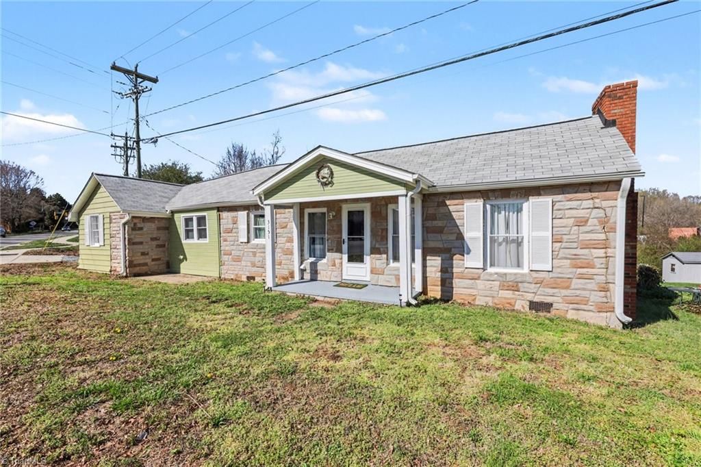 Photo of 3151 Burke Mill Road, Winston-Salem, NC 27103 (MLS # 1212821)