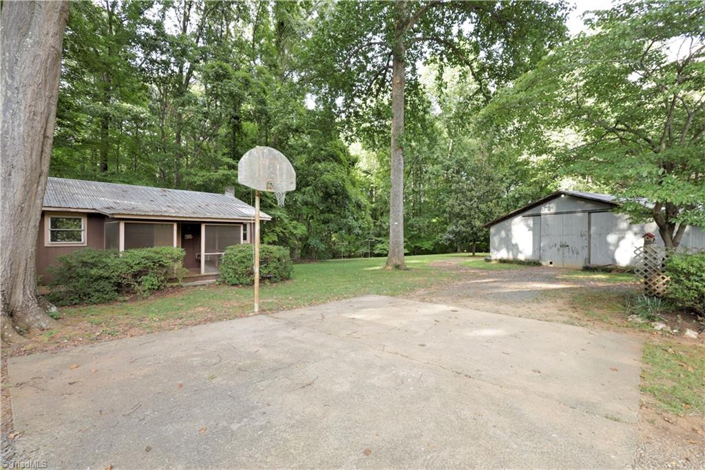 Photo 22 of 28 of 531 Bouldin Road house
