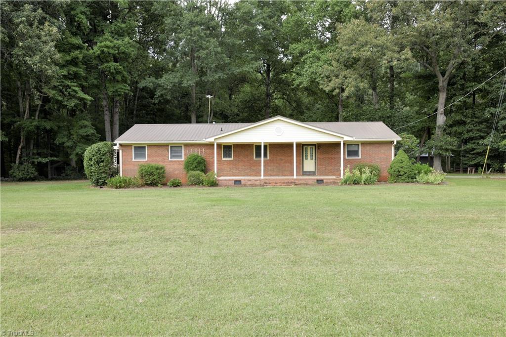 Photo 1 of 28 of 531 Bouldin Road house