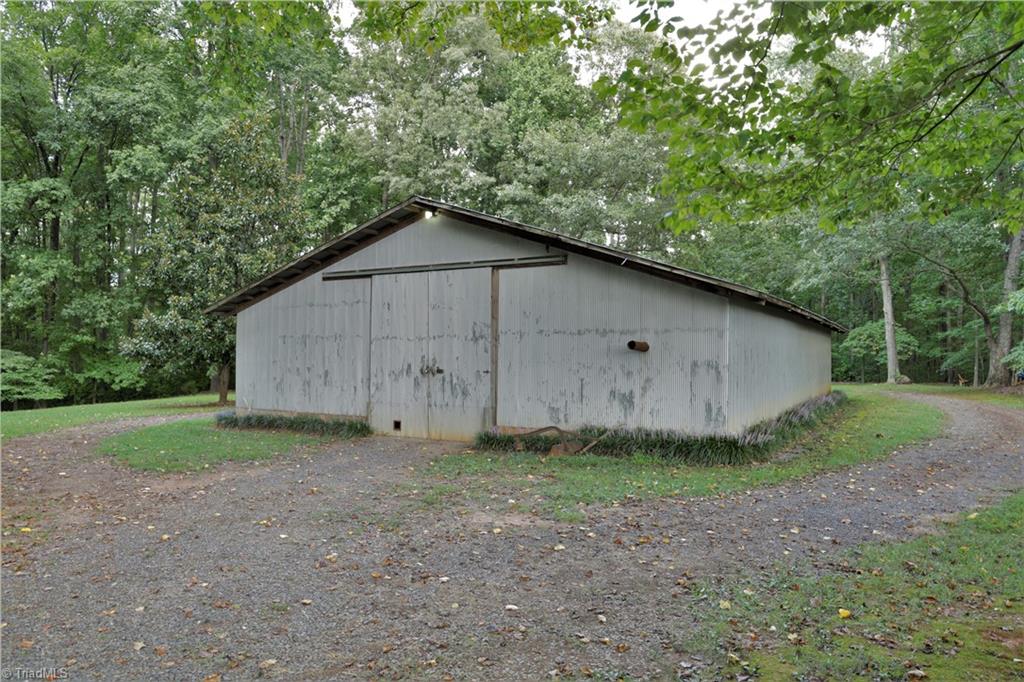 Photo 20 of 28 of 531 Bouldin Road house