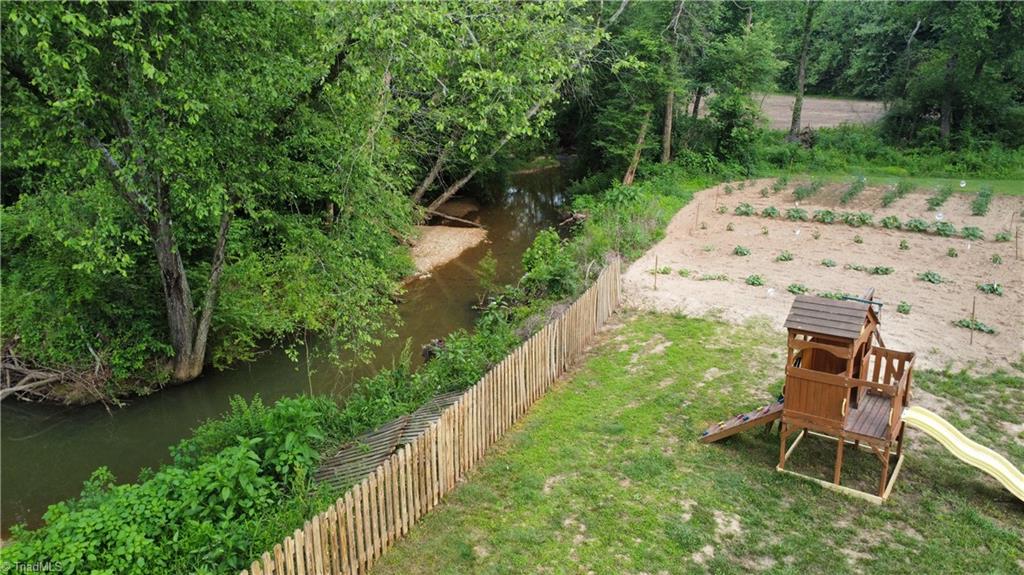 359 Hogan Creek Road, Siloam, North Carolina image 2