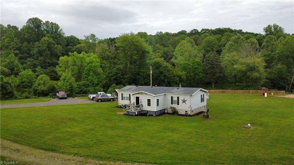 359 Hogan Creek Road, Siloam, North Carolina image 17