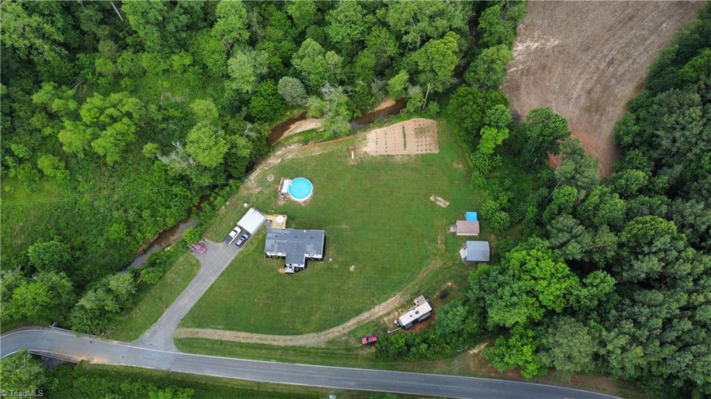 359 Hogan Creek Road, Siloam, North Carolina image 5