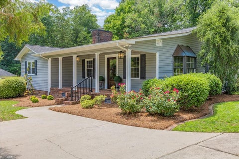 Homes For Sale - 729 Fesmire Street<br/> Asheboro, NC 27205