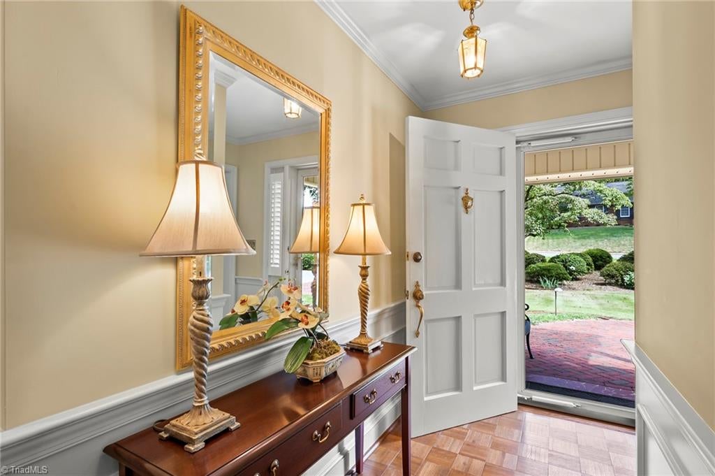 Photo of 311 Pineridge Drive, Winston-Salem, NC 27104 (MLS # 1236206)