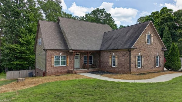 350 MORNING GLORY RD, MADISON, NC 27025 - Image 35fd1168f322ae4cbdd9e14bea7a8ebe/209574034