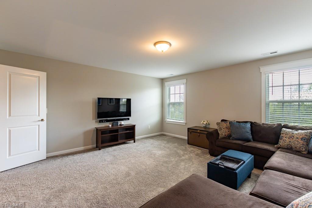 4424 Bonnie Loch Drive, Burlington, North Carolina image 25