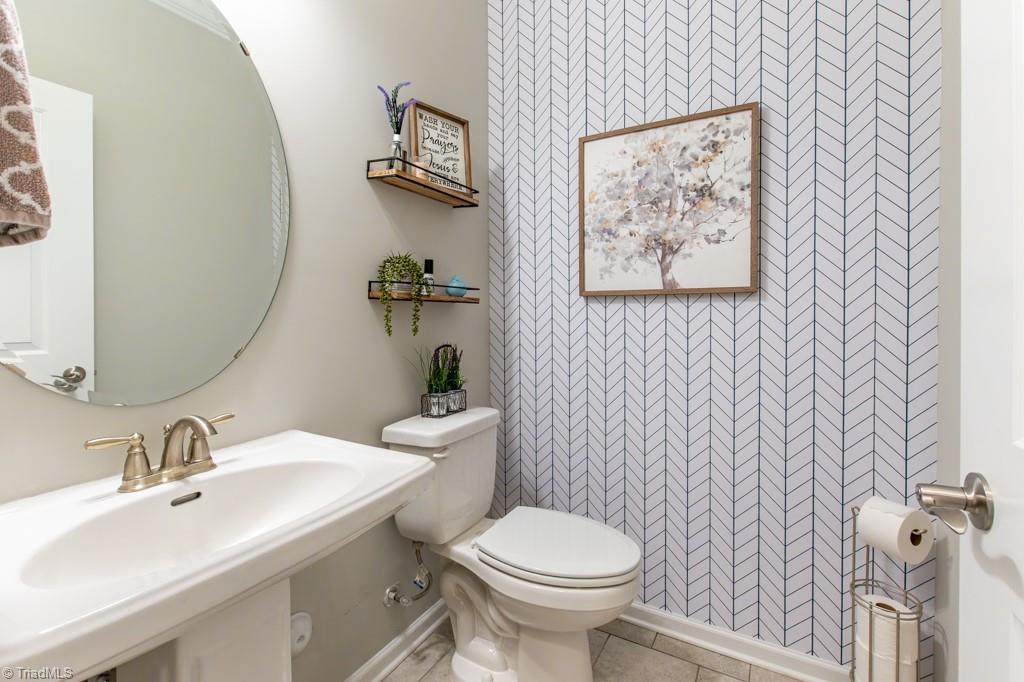 4424 Bonnie Loch Drive, Burlington, North Carolina image 7