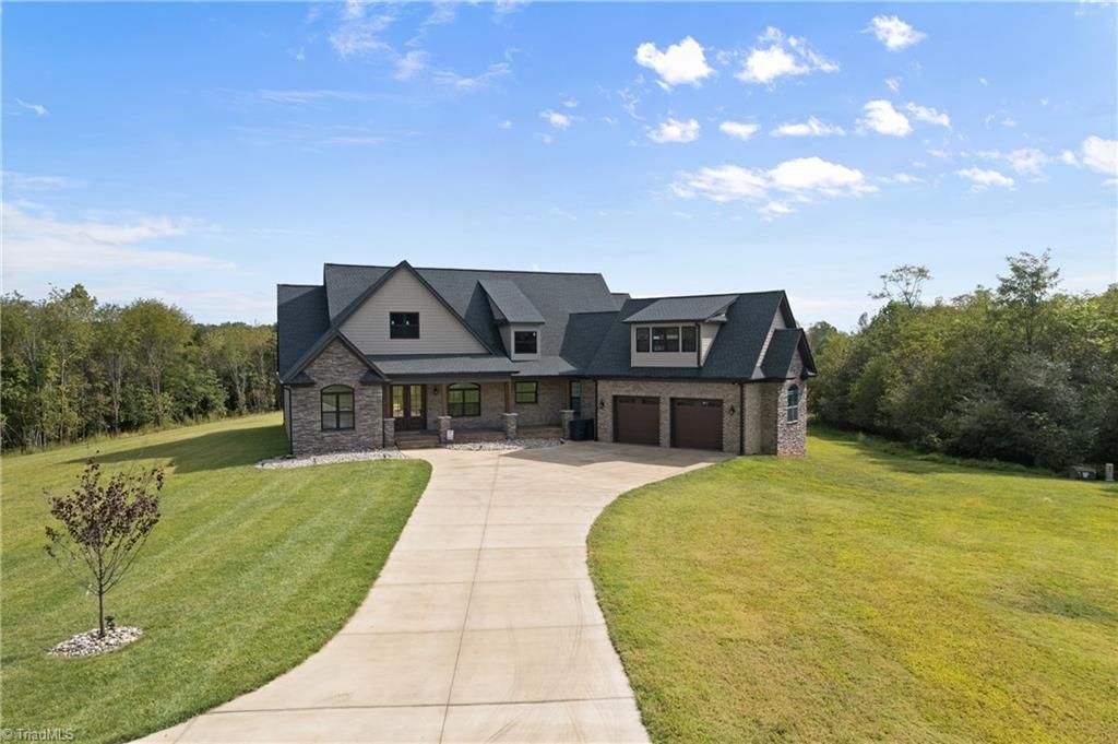 Photo of 1561 Horseshoe Road, Westfield, NC 27053 (MLS # 1197572)