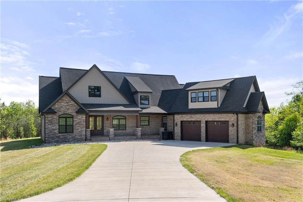 Photo of 1561 Horseshoe Road, Westfield, NC 27053 (MLS # 1197572)