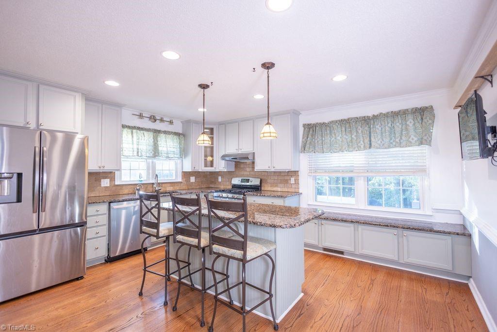 6017 Woods Edge Lane