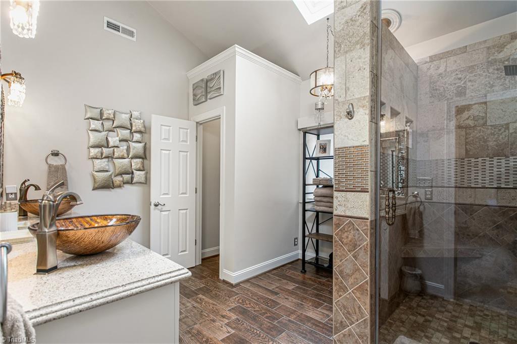 5913 Tarleton Drive, Oak Ridge, North Carolina image 24