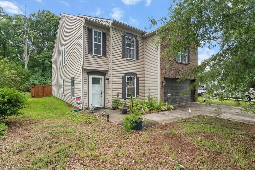 810 Bitting Hall Drive, Rural Hall, NC, 27045
