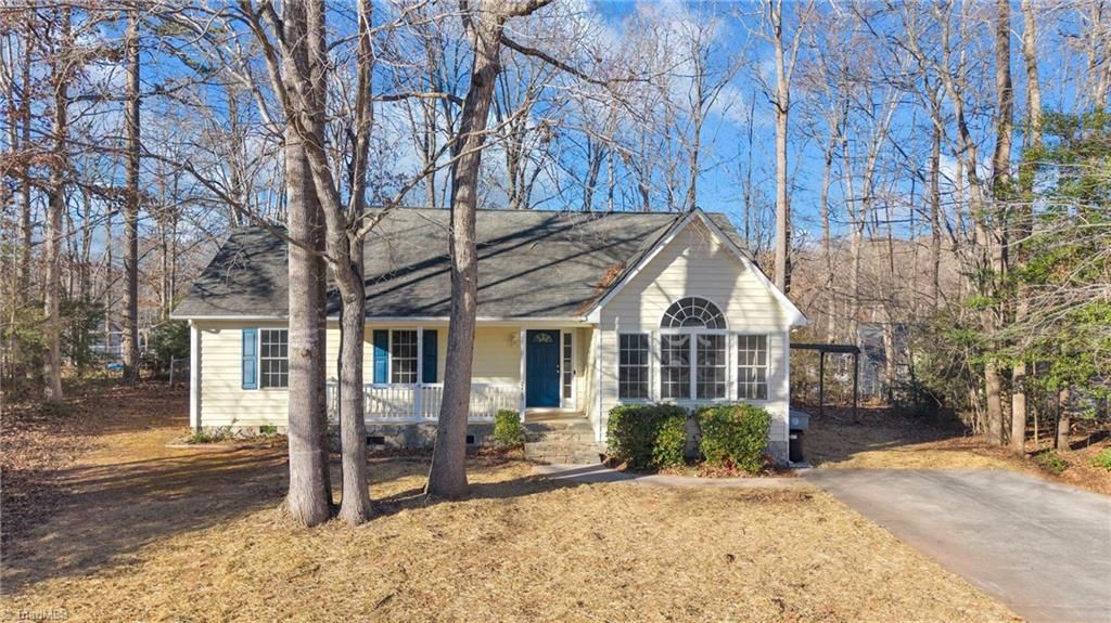 Photo of 2403 Regency Drive, Randleman, NC 27317 (MLS # 1206776)