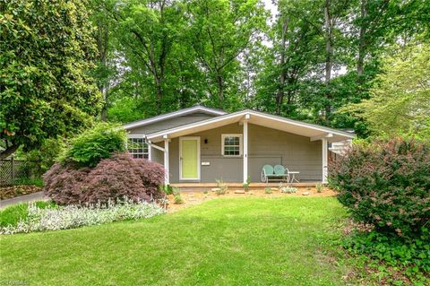 2710 Shady Lawn Drive Greensboro NC 27408