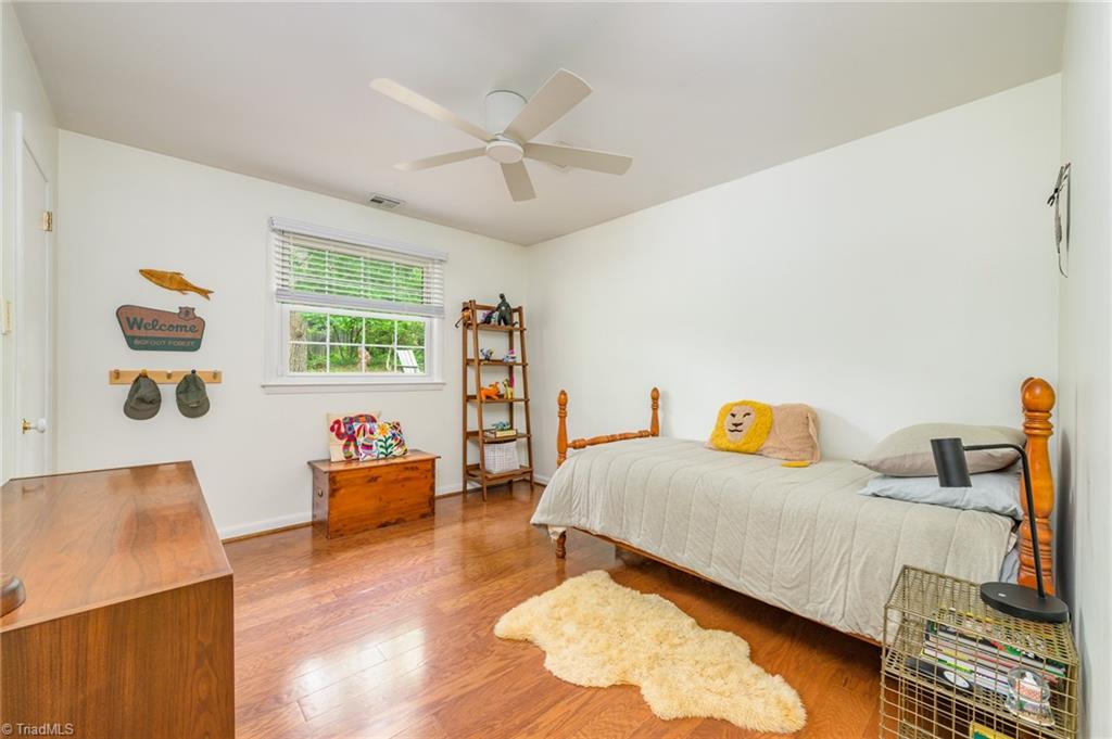 2710 Shady Lawn Drive, Greensboro, North Carolina image 6