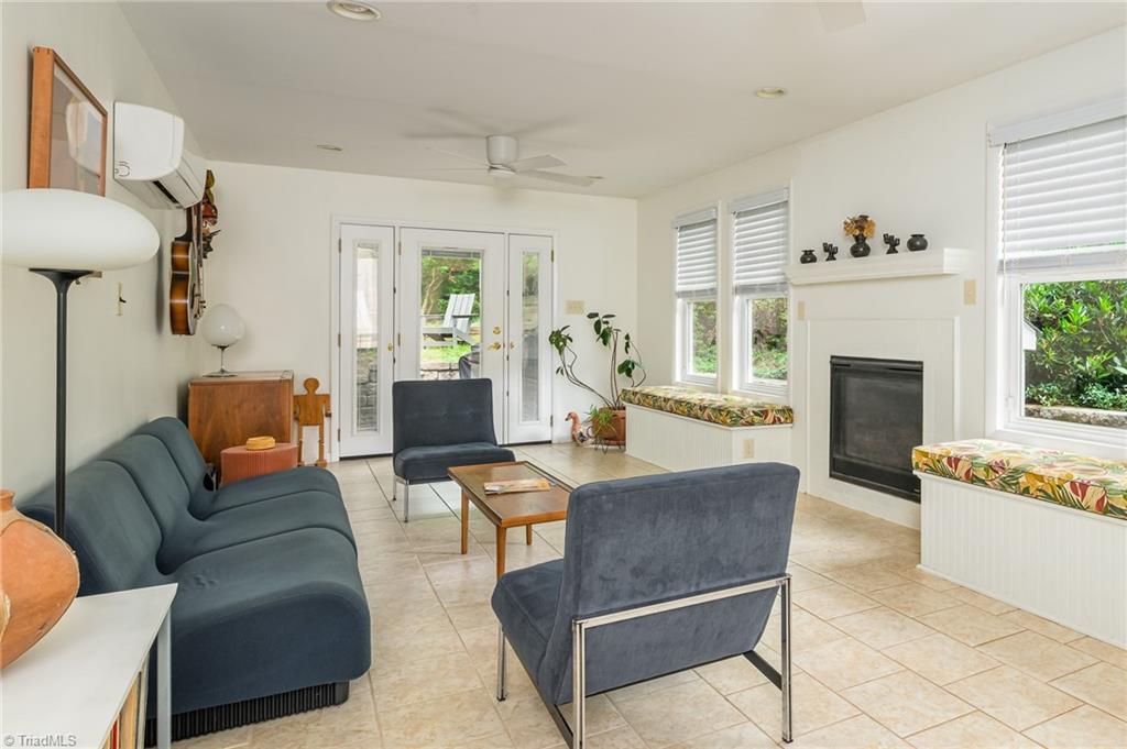 2710 Shady Lawn Drive, Greensboro, North Carolina image 19