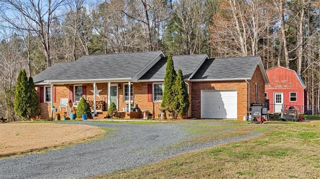 Photo of 4076 Dunbar Bridge Road, Asheboro, NC 27205 (MLS # 1212883)