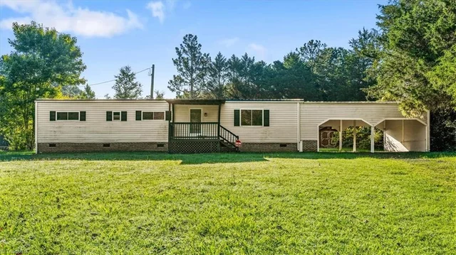 2202 Woodfield Drive, photo 2 of 49
