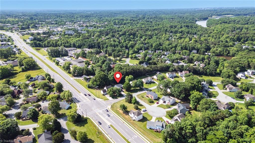 4130 Birchgarden Drive, High Point, North Carolina image 39