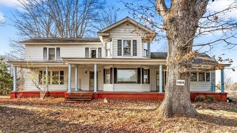 10868 Cherry Grove Road Reidsville NC 27320