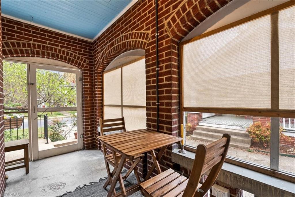 Greensboro, North Carolina 27405, United States, 3 Bedrooms Bedrooms, ,2 BathroomsBathrooms,Residential,Pending,106836