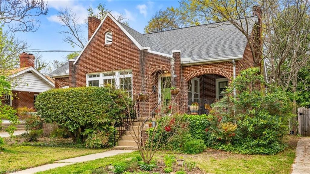 Greensboro, North Carolina 27405, United States, 3 Bedrooms Bedrooms, ,2 BathroomsBathrooms,Residential,Pending,106836