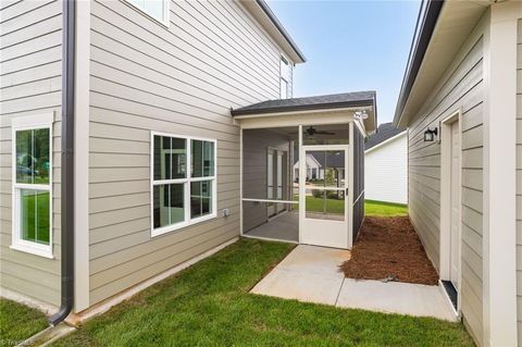 A home in Kernersville