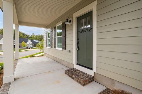 A home in Kernersville