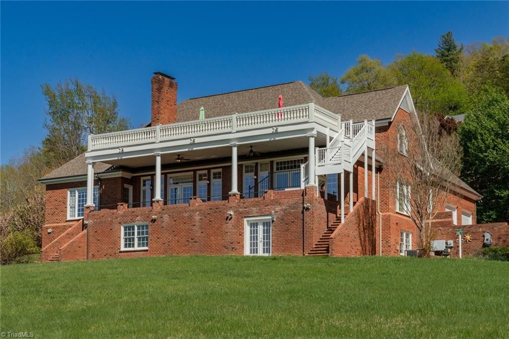 Photo of 156 Hidden Falls Drive, Wilkesboro, NC 28697 (MLS # 1177154)