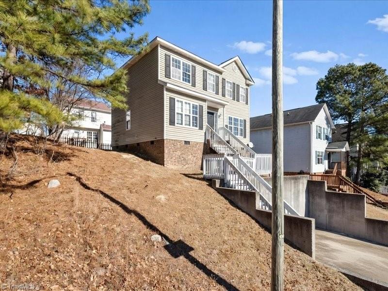 4720 Valley Stream Drive