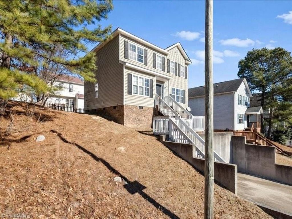 Photo of 4720 Valley Stream Drive, Raleigh, NC 27616 (MLS # 1207121)