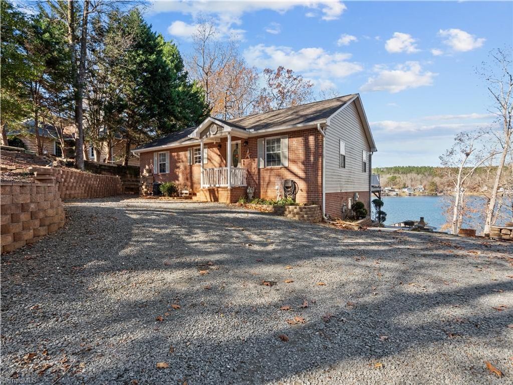 Photo of 146 Fairfield Road, Mount Gilead, NC 27306 (MLS # 1203263)