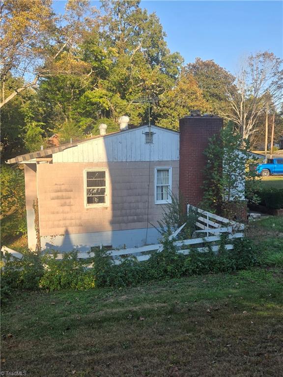 5471 Yadkinville Road