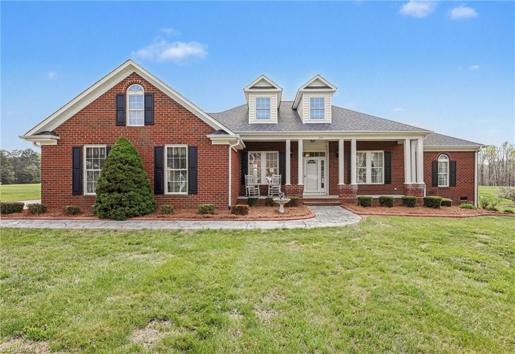 Photo of 244 Bent Creek Drive, Lexington, NC 27295 (MLS # 1214266)