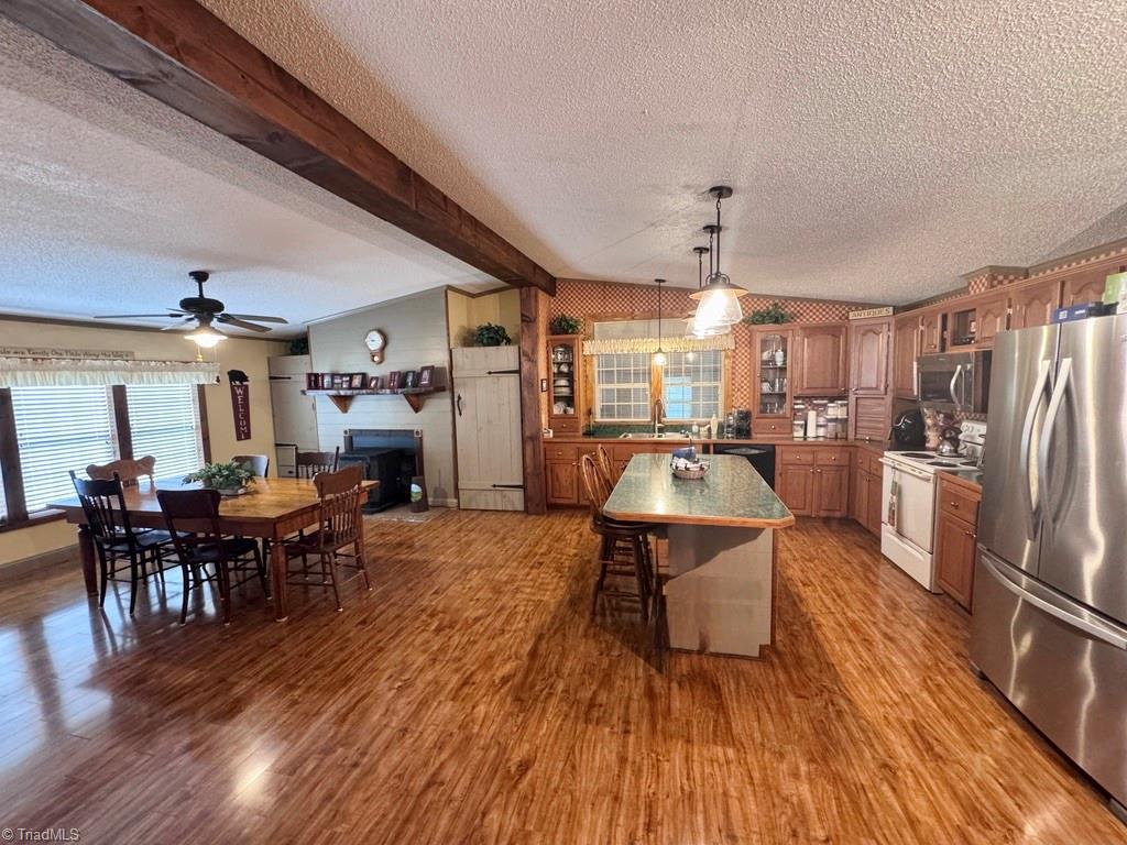 1135 Hunts Grove Lane, Pinnacle, North Carolina image 8