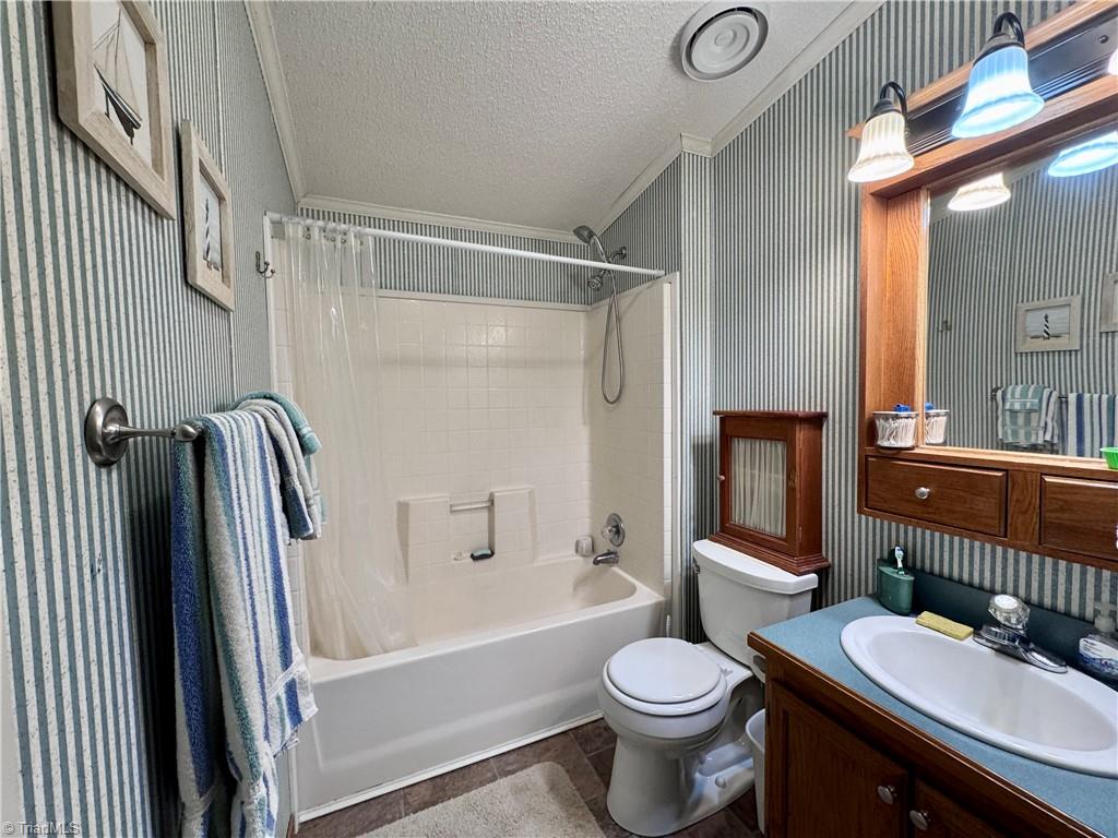 1135 Hunts Grove Lane, Pinnacle, North Carolina image 22