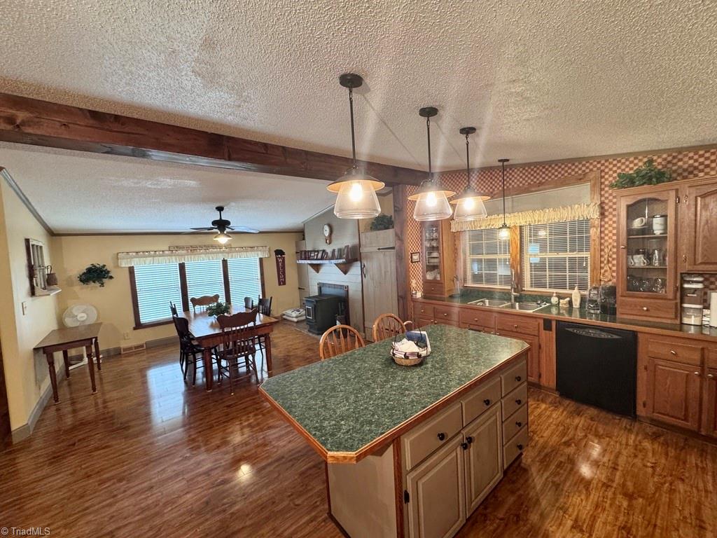 1135 Hunts Grove Lane, Pinnacle, North Carolina image 6