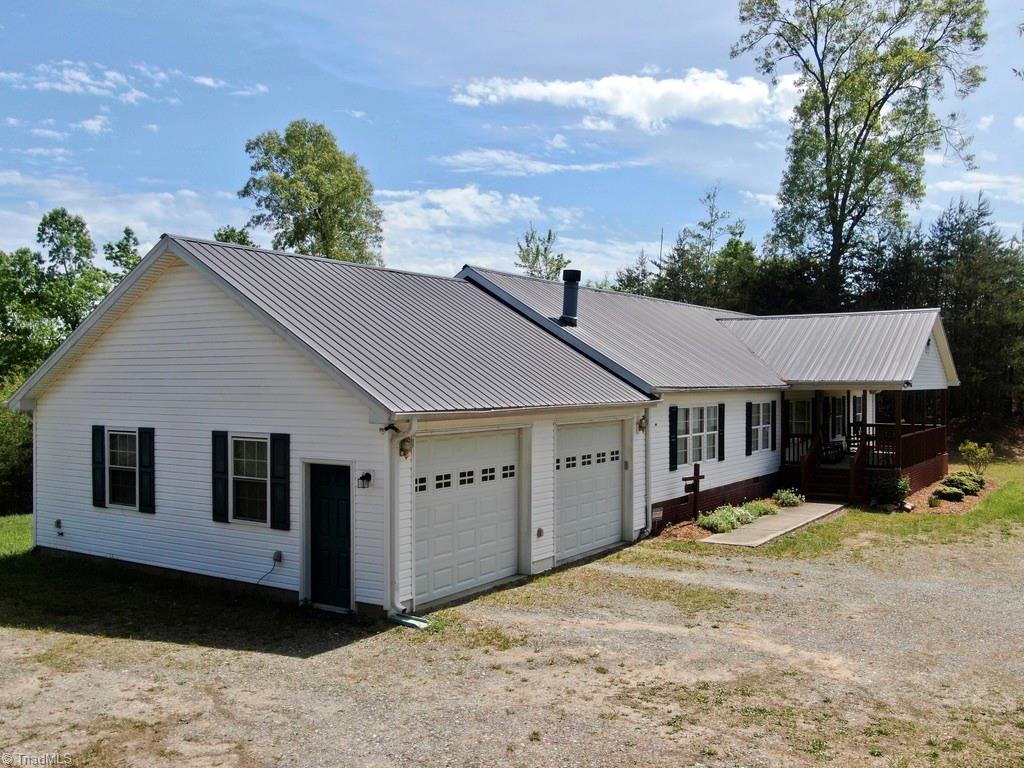 1135 Hunts Grove Lane, Pinnacle, North Carolina image 28