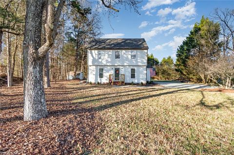 A home in Pleasant Garden