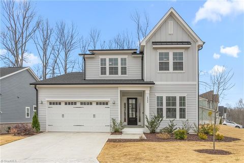 Homes For Sale - 4009 Leven Drive<br/> Guilford County, Greensboro, NC 27407