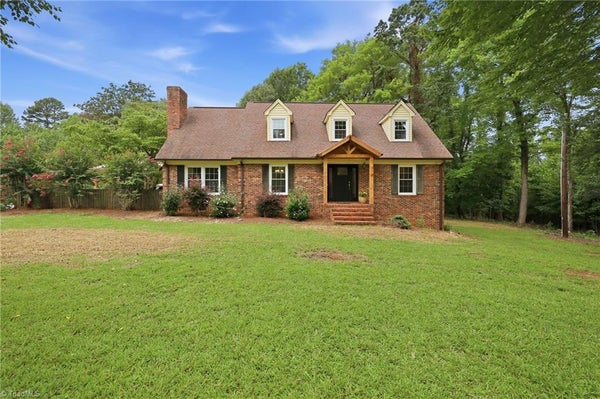 360 SMALL RD, RANDLEMAN, NC 27317 - Image 37a5bebd00b21b181ccade8c74dde79d/3561745320