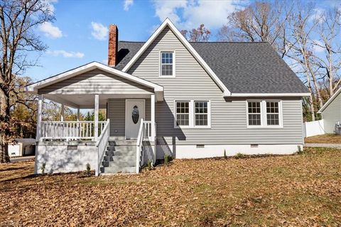 143 Lambeth Road Thomasville NC 27360