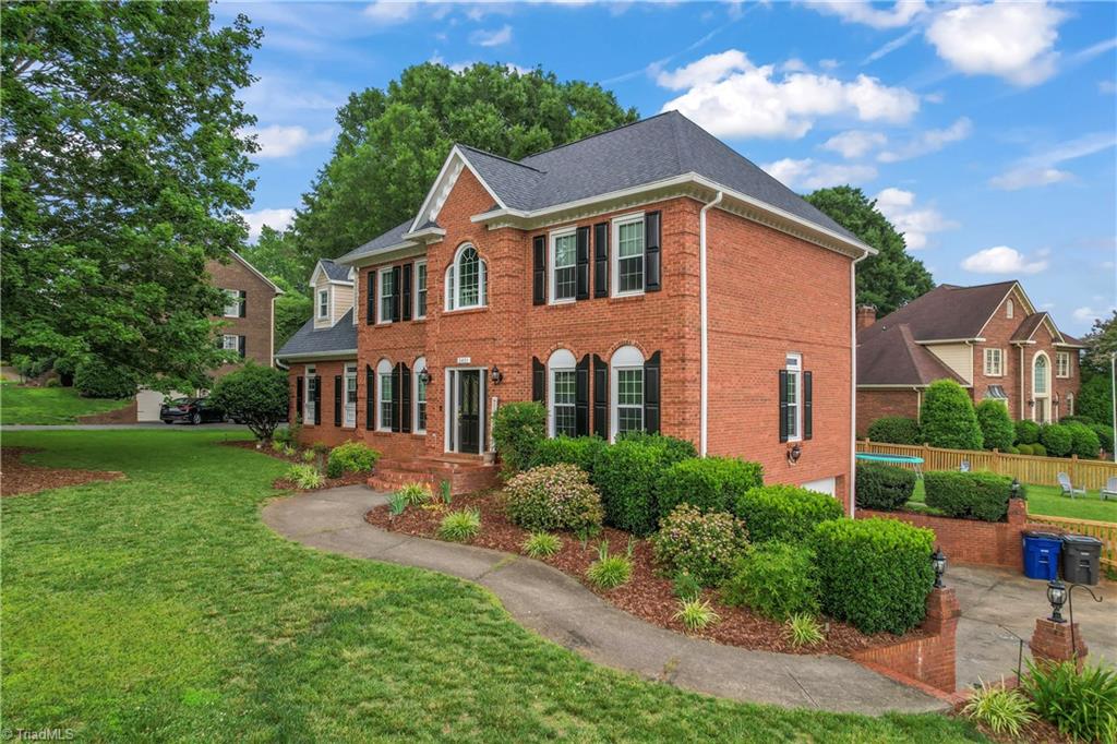3401 Lochurst Court, Pfafftown, North Carolina image 2