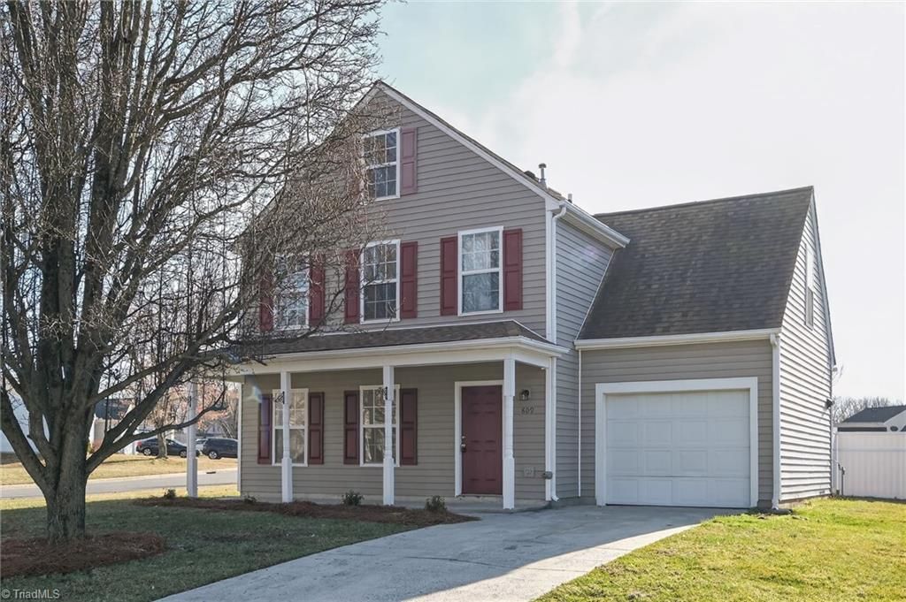 Photo of 809 Nestleway Drive, Greensboro, NC 27406 (MLS # 1209586)