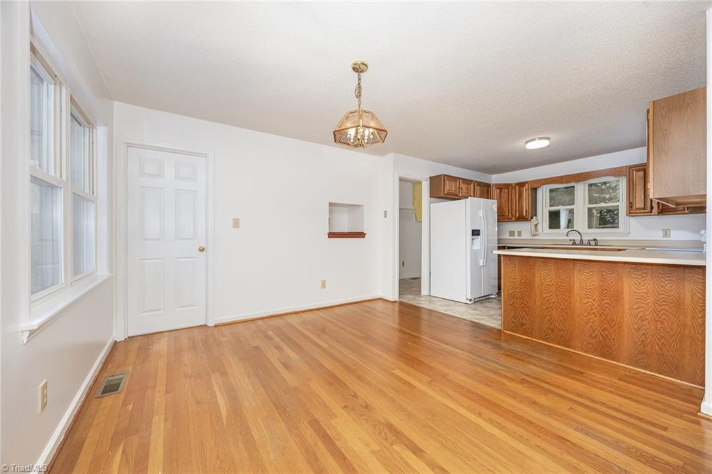 1300 W Vandalia Road, Greensboro, North Carolina image 7
