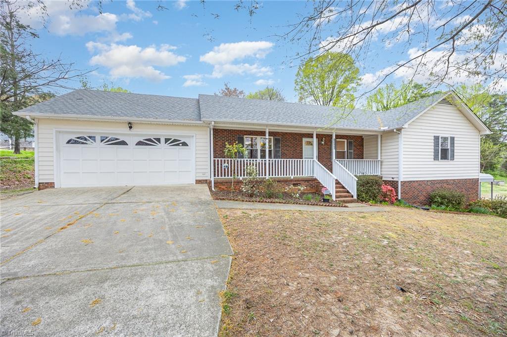 1300 W Vandalia Road, Greensboro, North Carolina image 2