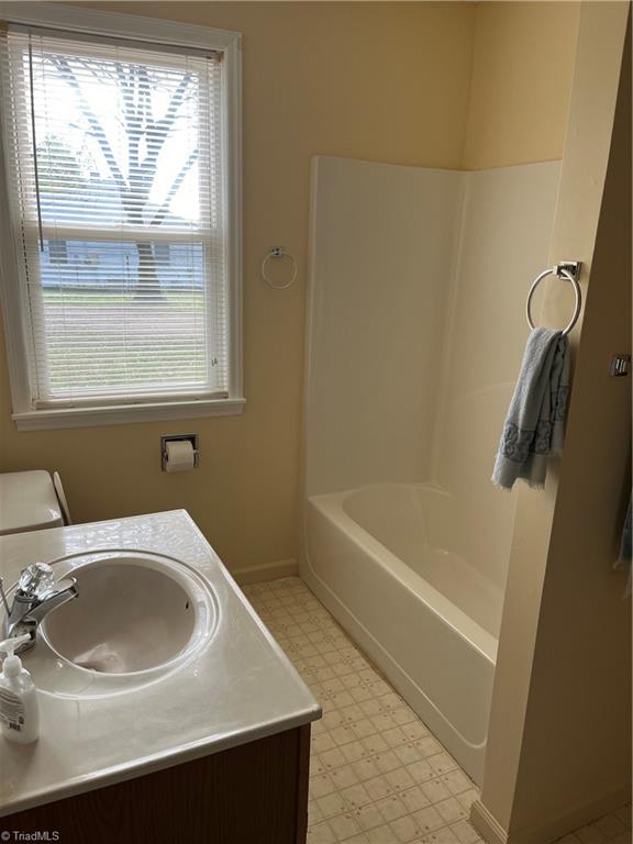 1300 W Vandalia Road, Greensboro, North Carolina image 28